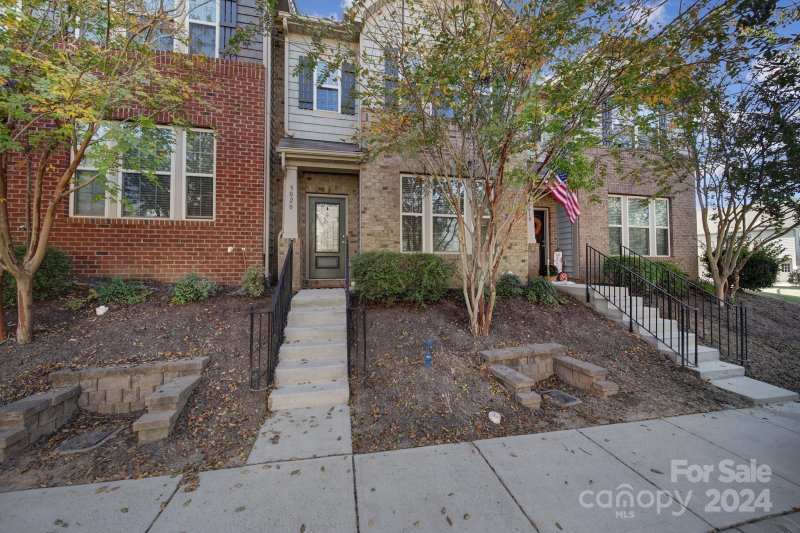 Property image 3 at 5020 Mockernut Lane, Fort Mill, SC 29707