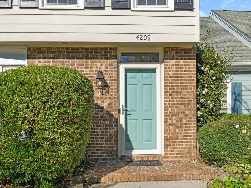 Property image 2 at 4209 Blacktree Lane, Charlotte, NC 28226