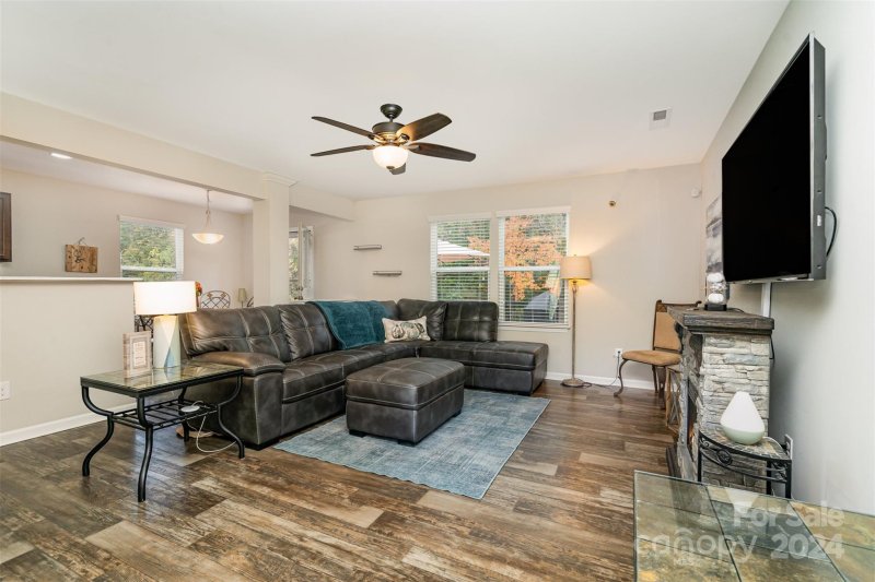 Property image 3 at 1102 Manston Place, Concord, NC 28025