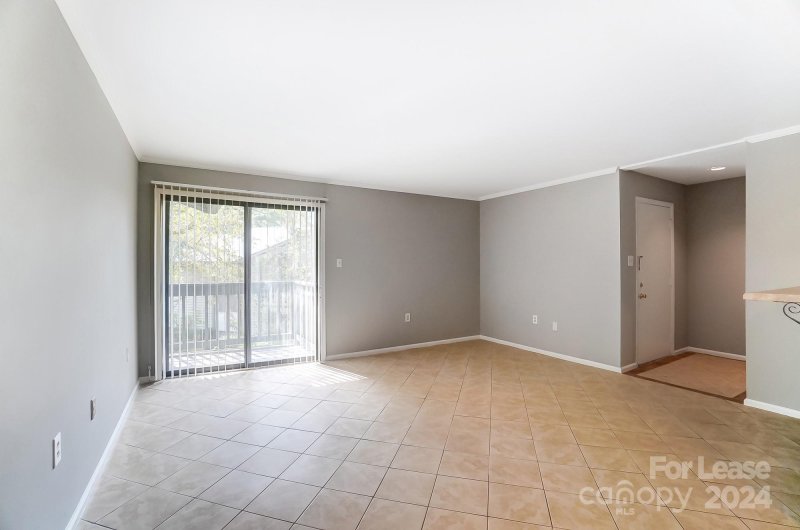 Property image 3 at 5012 Sardis Road, Charlotte, NC 28270