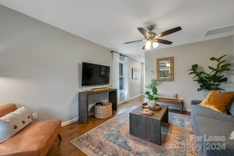 Property image 3 at 202 Sycamore Cove Road, Asheville, NC 28803