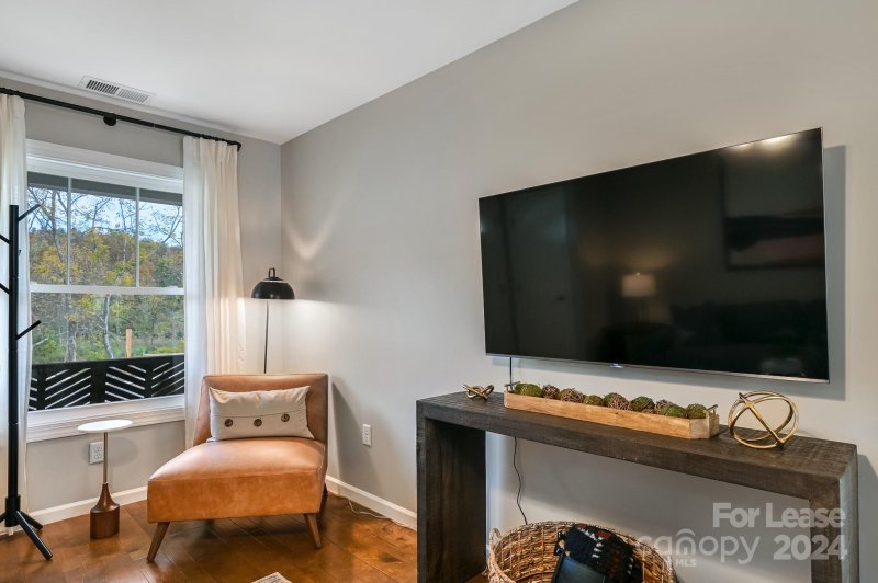 Property image 5 at 202 Sycamore Cove Road, Asheville, NC 28803