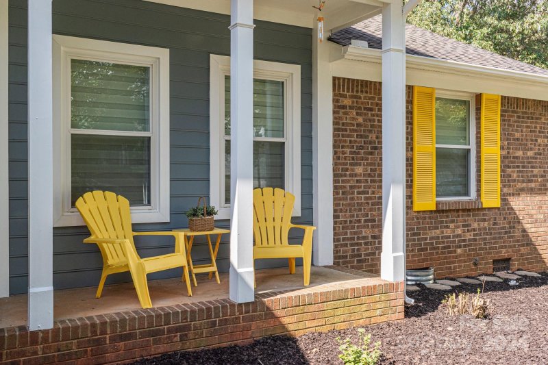 Property image 3 at 9706 Marshbrooke Road, Matthews, NC 28105