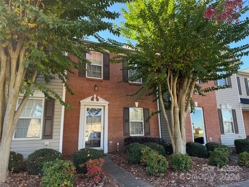 7497 Bluff Point Lane