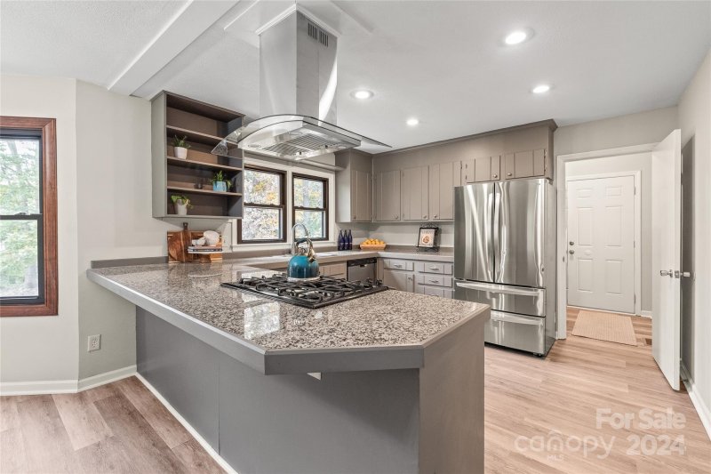 Property image 3 at 6307 Deep Forest Lane, Charlotte, NC 28214