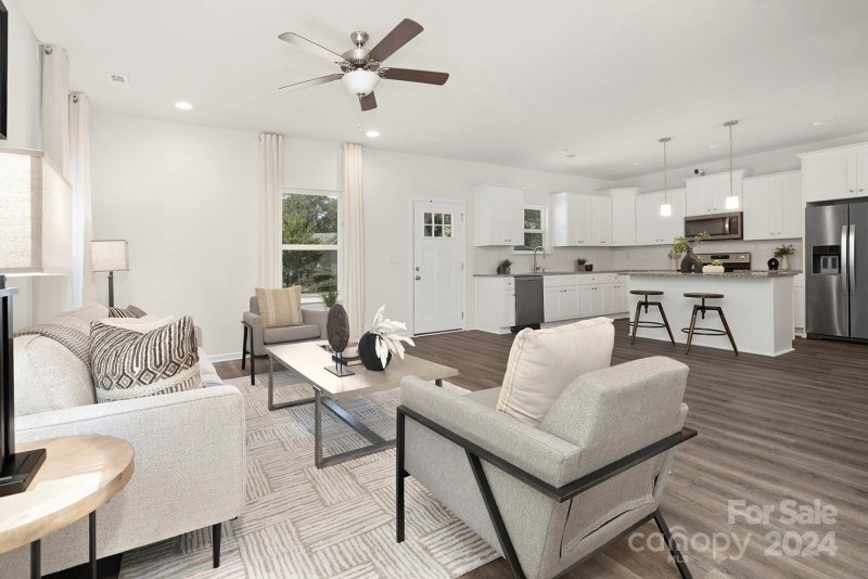 Property image 5 at 4233 Whispering Oaks Drive, Charlotte, NC 28213