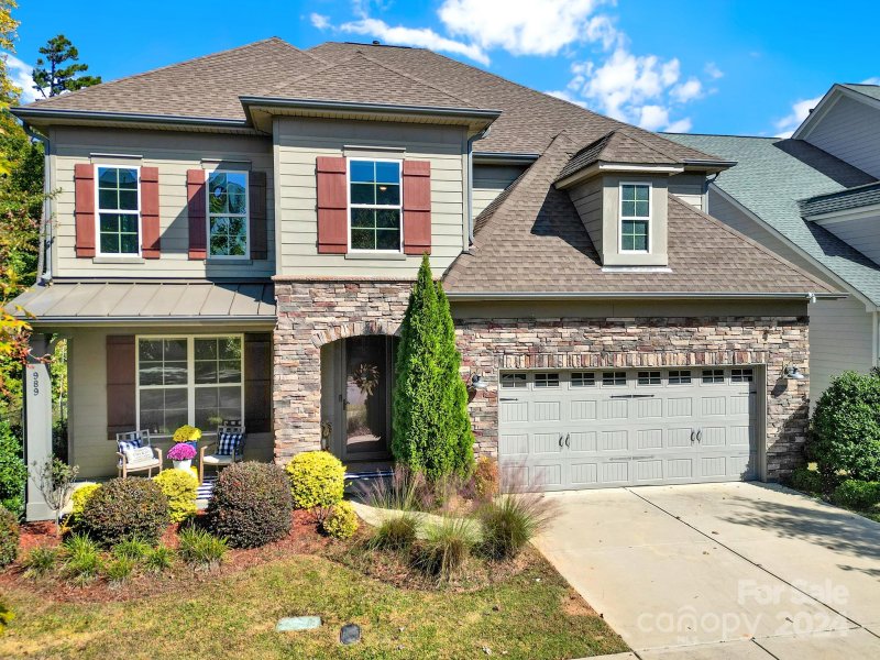989 Emory Lane
