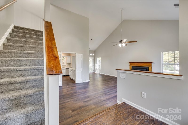 Property image 2 at 7825 Royce Hall Lane, Charlotte, NC 28216