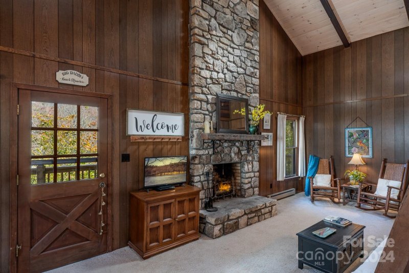 Property image 4 at 219 Greenbriar Road, Beech Mountain, NC 28604
