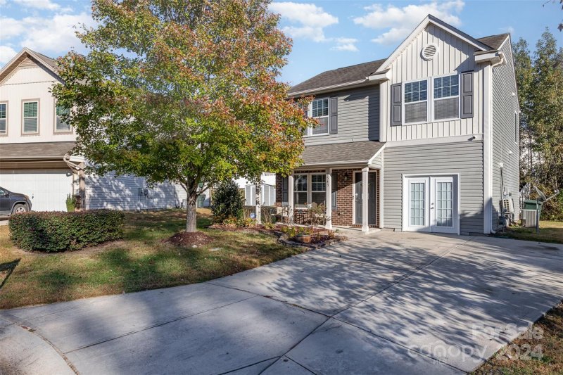 Property image 2 at 1543 Logan Patrick Court, Gastonia, NC 28052