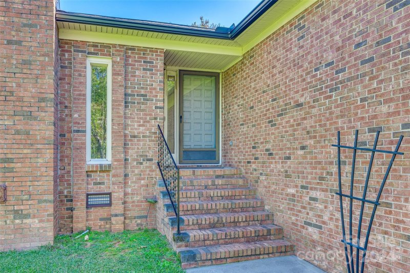 Property image 2 at 1725 Deer Run Road, Catawba, SC 29704