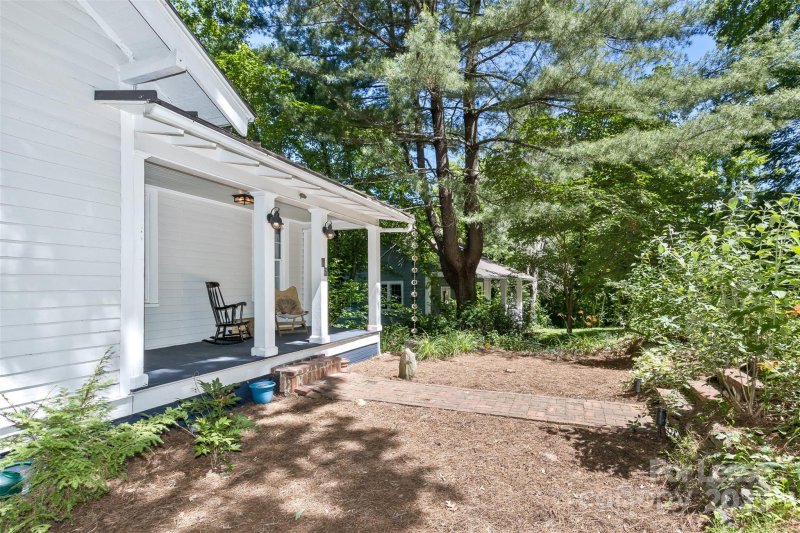 Property image 4 of 13 Parker Road in Sayles Village, Asheville, NC 28803