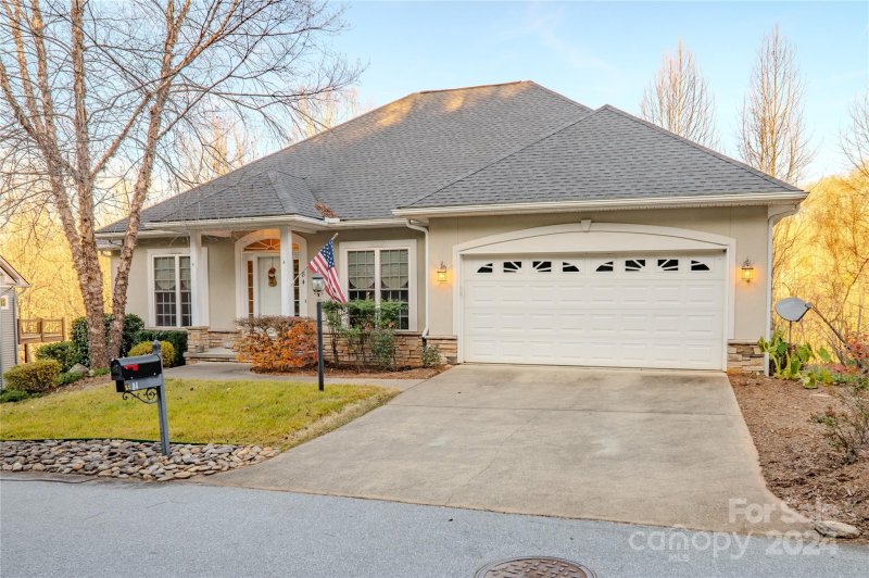 Property image 2 at 84 Preserve Court, Hendersonville, NC 28791