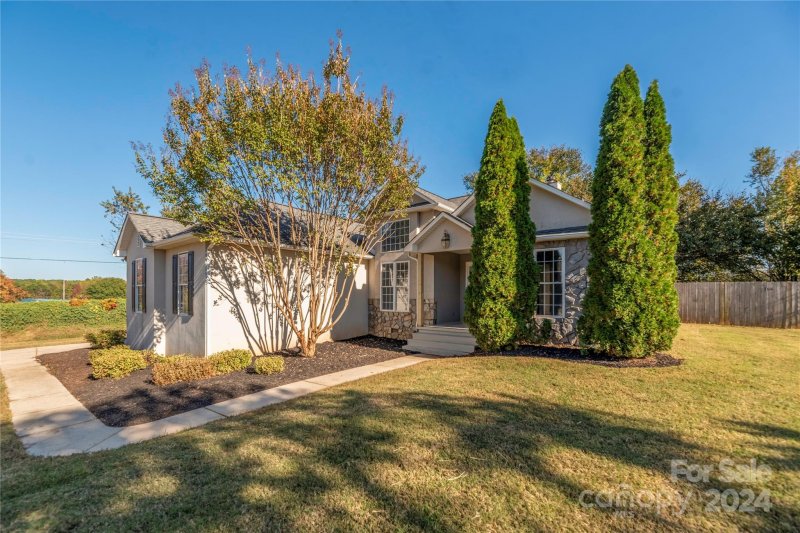 Property image 2 at 107 Planters Row Road, Iron Station, NC 28080