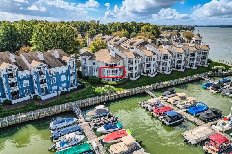 Property image 2 at 18649 Vineyard Point Lane, Cornelius, NC 28031