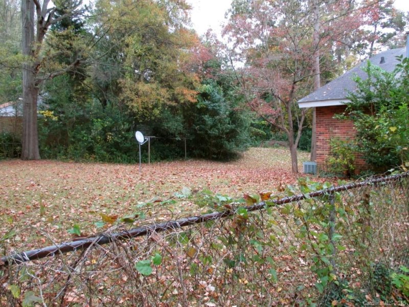 Property image 3 at 201 Scottie Place, Charlotte, NC 28217