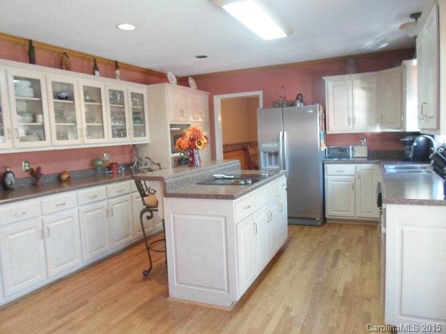 Property image 4 at 104 Oak Point Drive, Cherryville, NC 28021