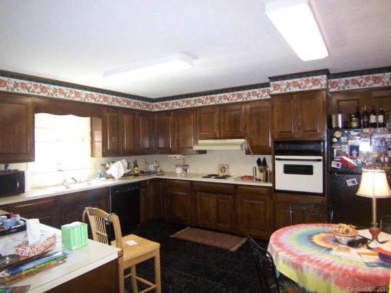 Property image 5 at 1028 Cumberland Drive, Shelby, NC 28150