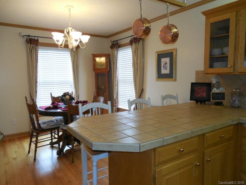 Property image 3 at 1521 35th Avenue, Hickory, NC 28601