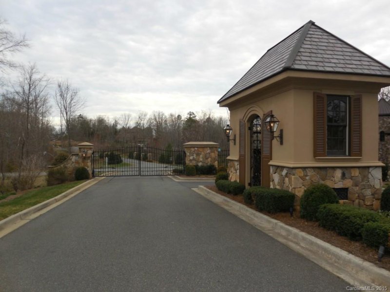 Property image 3 at 5160 Longbrook Court, Fort Mill, SC 29707