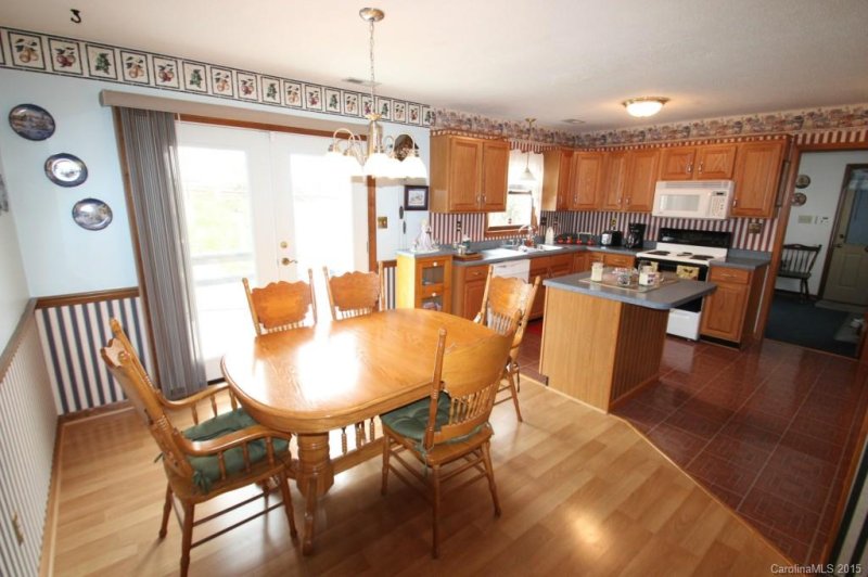 Property image 4 at 2200 Medlin Court, Kannapolis, NC 28083