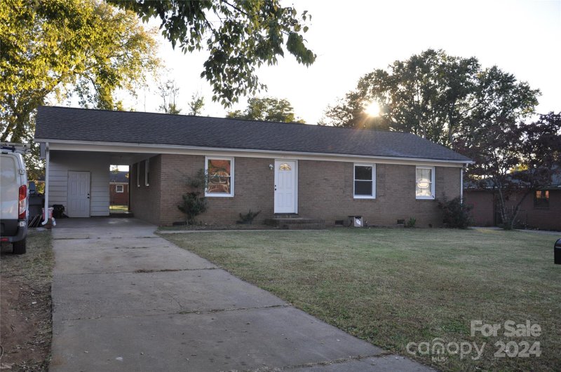 Property image 4 at 2007 Artwood Lane, Charlotte, NC 28217