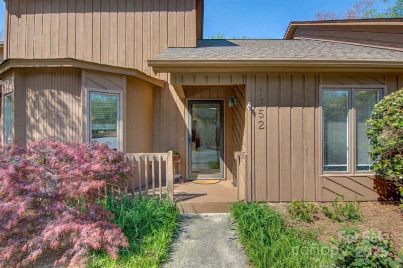 Property image 2 at 1652 12th Street, Hickory, NC 28601