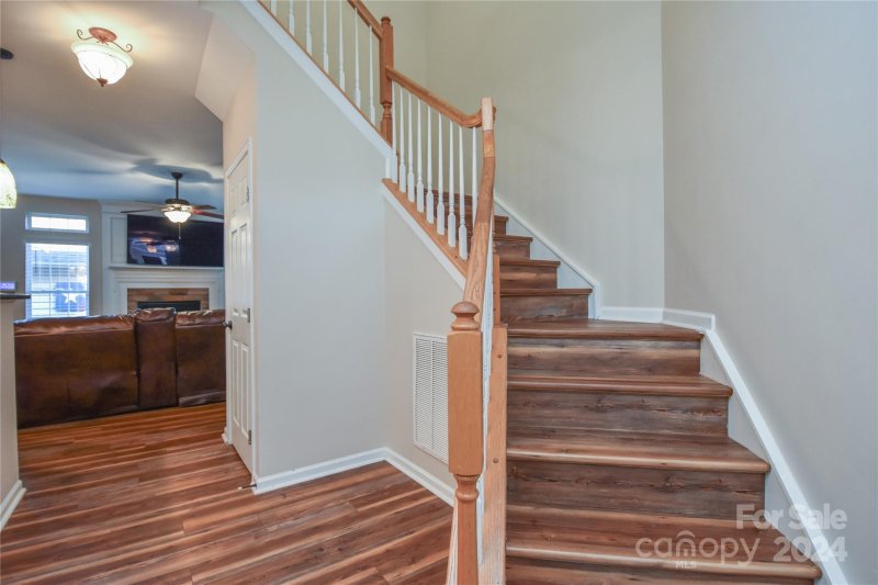 Property image 4 at 18524 W Catawba Avenue, Cornelius, NC 28031