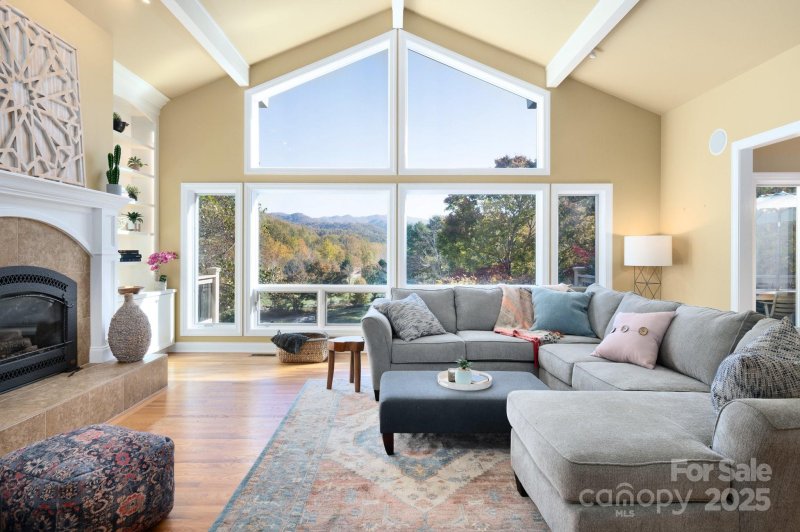 Property image 3 at 32 Scenic Valley Drive, Barnardsville, NC 28709