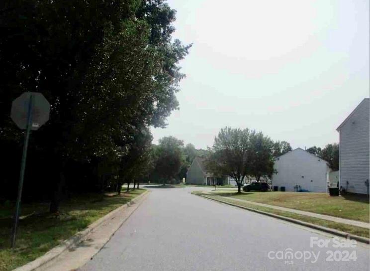 Property image 2 of 1903 Se 9th Street in WINDSONG VILLAGE, Hickory, NC 28602