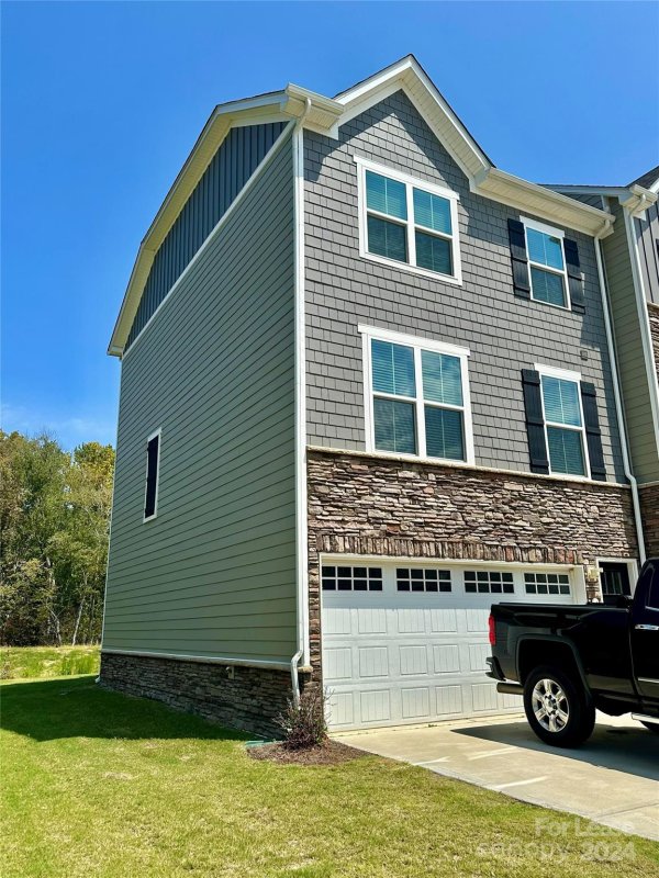 407 Lahinch Drive