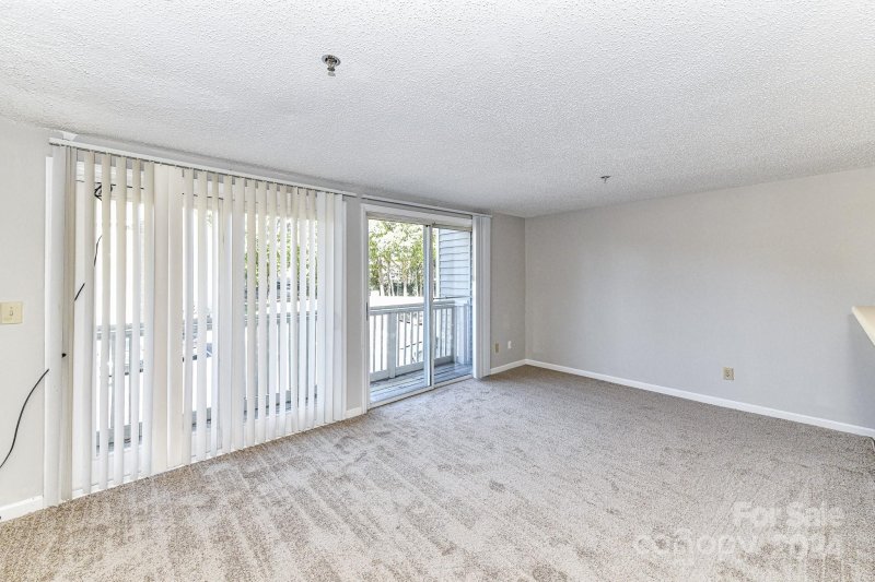 Property image 5 at 1649 Arlyn Circle, Charlotte, NC 28213