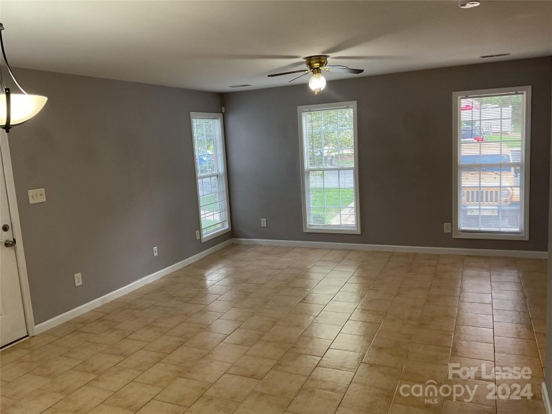Property image 3 of 9619 Littleleaf Drive in Kingstree, Charlotte, NC 28215