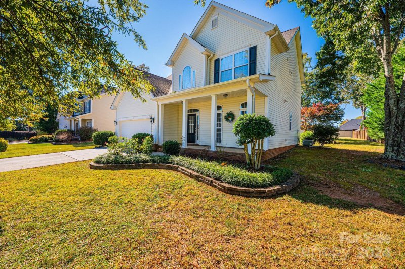 Property image 3 at 5027 Abernethy Park Drive, Hickory, NC 28602