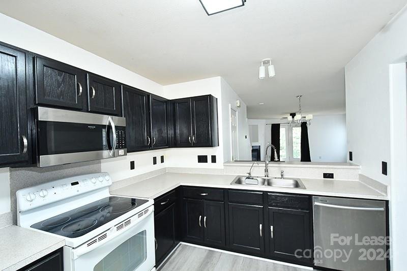 Property image 3 at 2522 Cochrane Drive, Charlotte, NC 28269