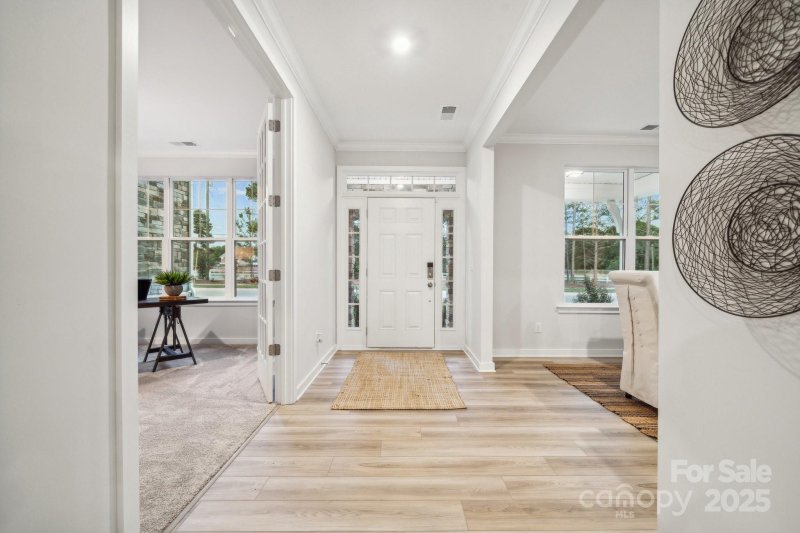 Property image 3 at 205 E Warfield Drive, Mooresville, NC 28115