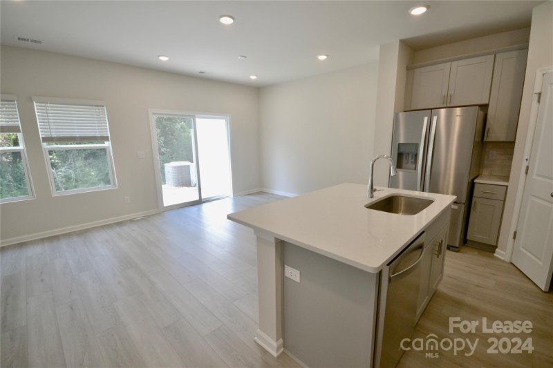 Property image 4 at 1121 Plumcrest Drive, Charlotte, NC 28216