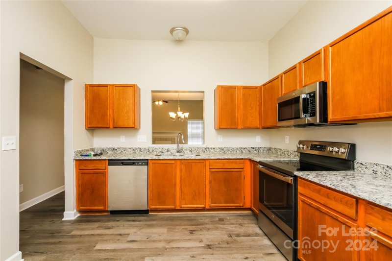 Property image 4 at 2400 Summer Meadow Court, Charlotte, NC 28216