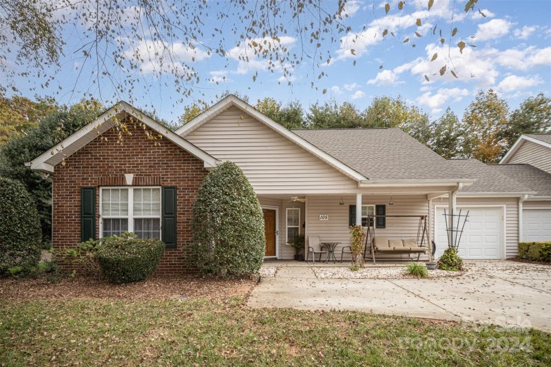 105 Oak Village Parkway