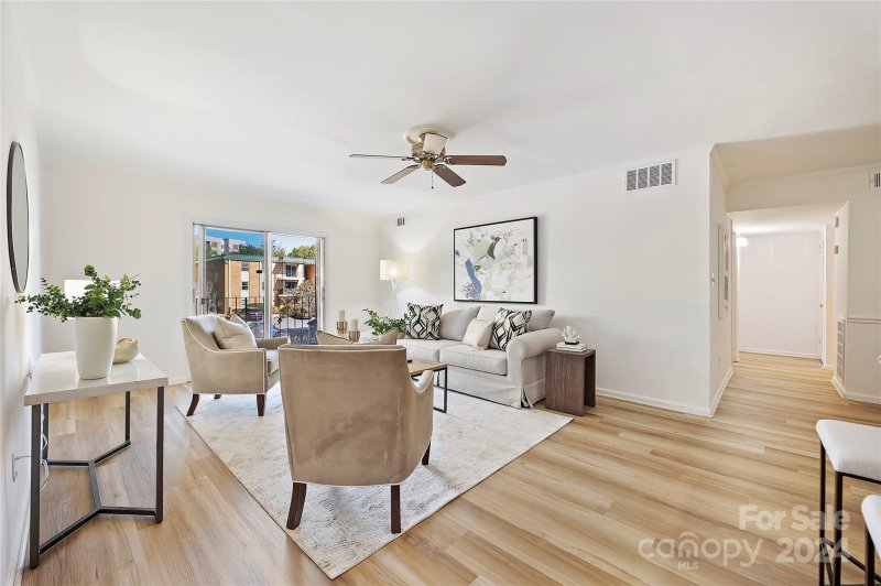 Property image 2 at 4754 Hedgemore Drive, Charlotte, NC 28209