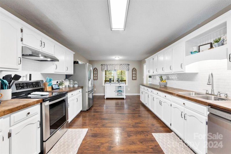 Property image 3 at 3006 Eaker Drive, Cherryville, NC 28021