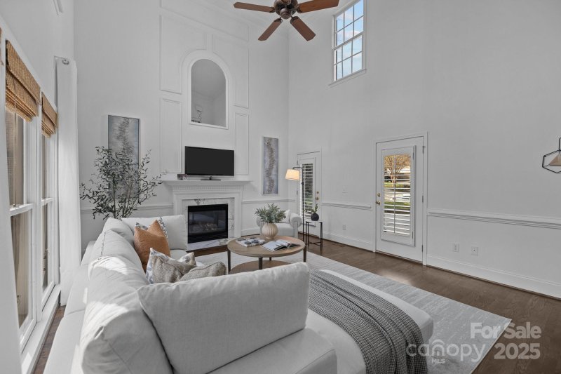 Property image 2 at 5303 Shasta Hill Court, Charlotte, NC 28211