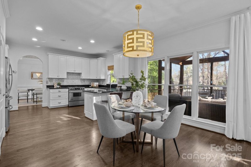 Property image 3 at 5303 Shasta Hill Court, Charlotte, NC 28211