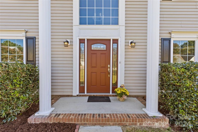 Property image 2 at 3030 Wyntree Court, Matthews, NC 28104