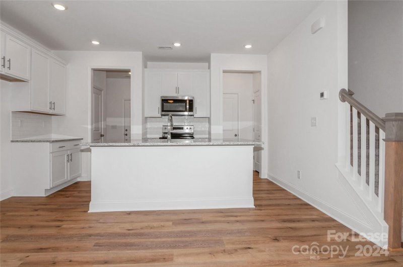 Property image 3 at 6006 Cedar Chip Way, Matthews, NC 28105