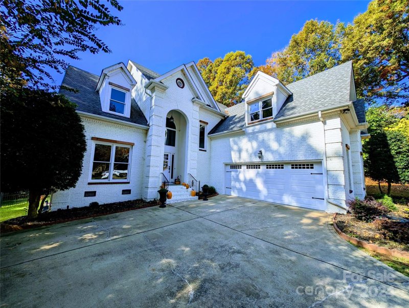 Property image 4 at 640 Amberly Crossing, Fort Mill, SC 29708