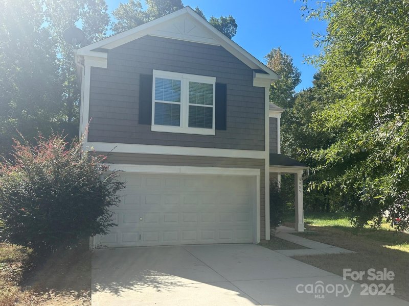 Property image 2 at 5907 Fazenda Drive, Charlotte, NC 28214