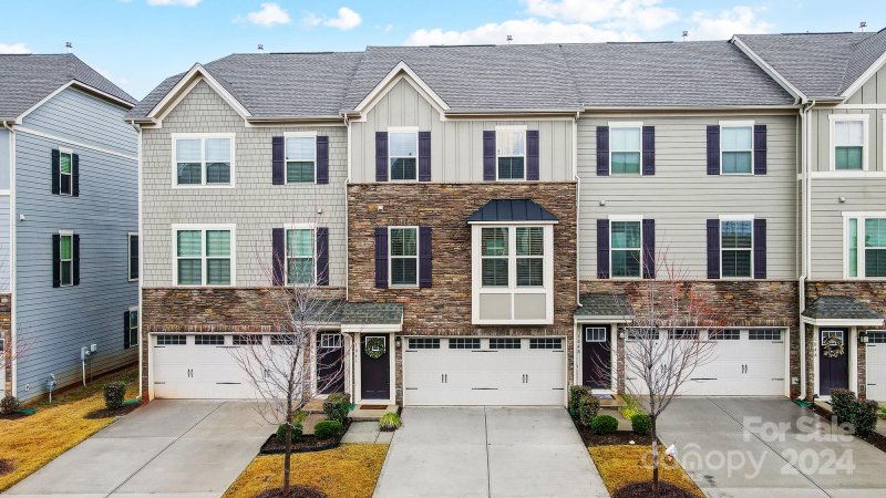 Property image 3 at 104 Helm Lane, Mooresville, NC 28117