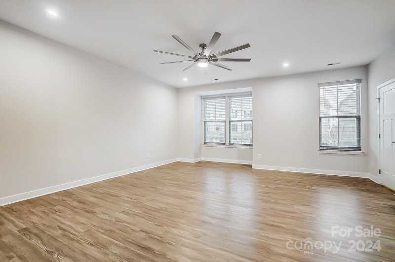 Property image 5 at 104 Helm Lane, Mooresville, NC 28117