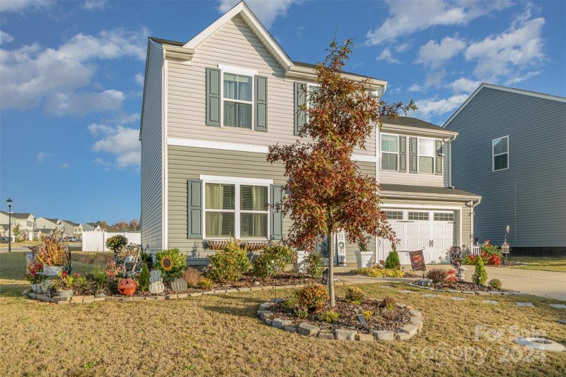 Property image 4 at 103 Harborough Avenue, Troutman, NC 28166